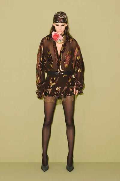 Look 30